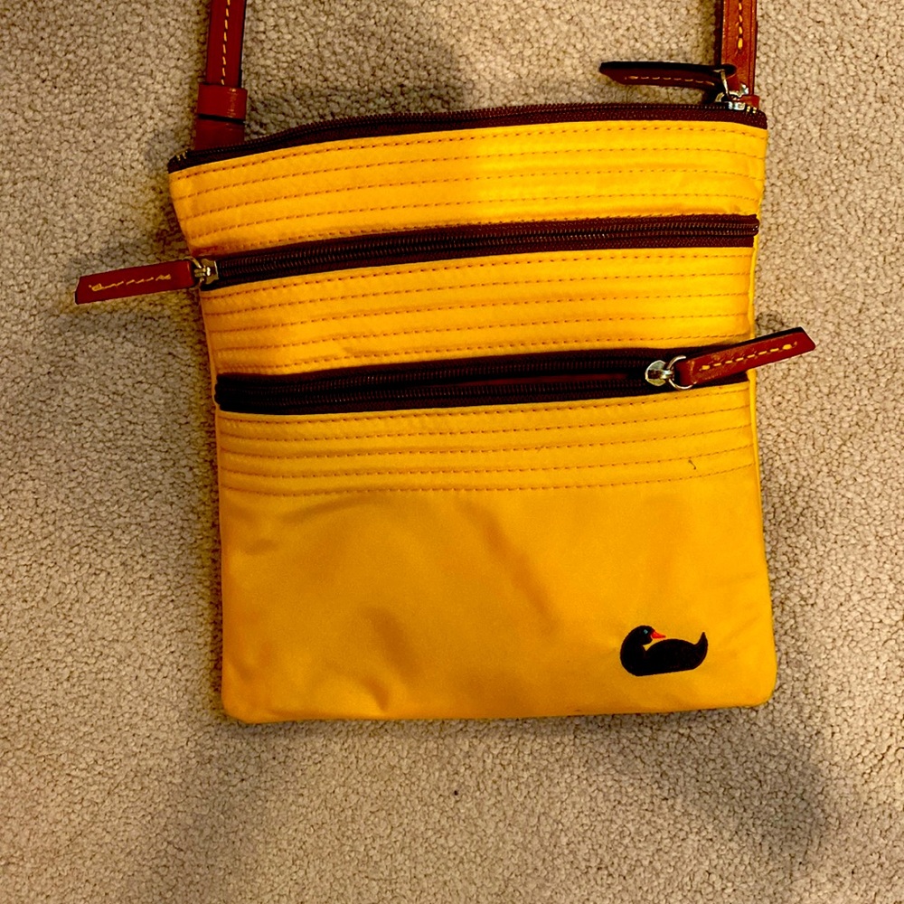 Barely used Dooney & Bourke cross body